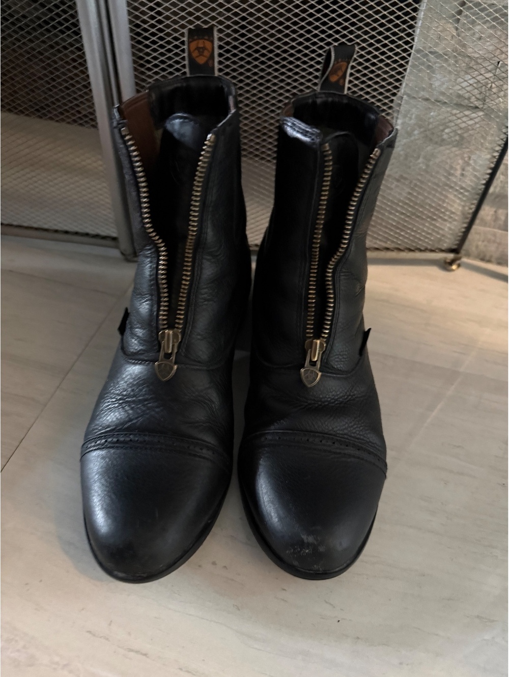 Ariat Black Leather Front Zip Ankle Paddock Riding Boots 9.5